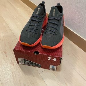 Under Armour HOVR Phantom SE Glow